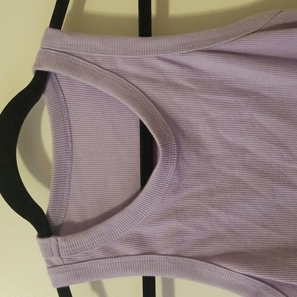 Light Purple Cropped Tank - Picture 3 of 3